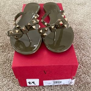 Valentino Rosckstud Flipflops Size 39